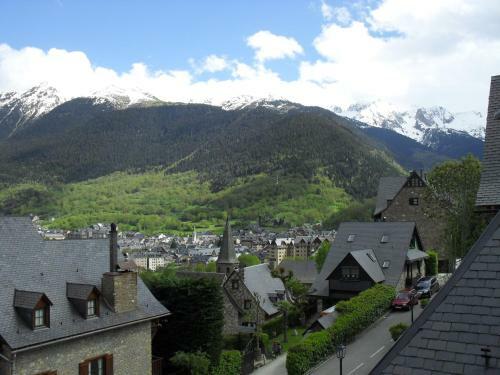 Apartamento La Santeta De Aran