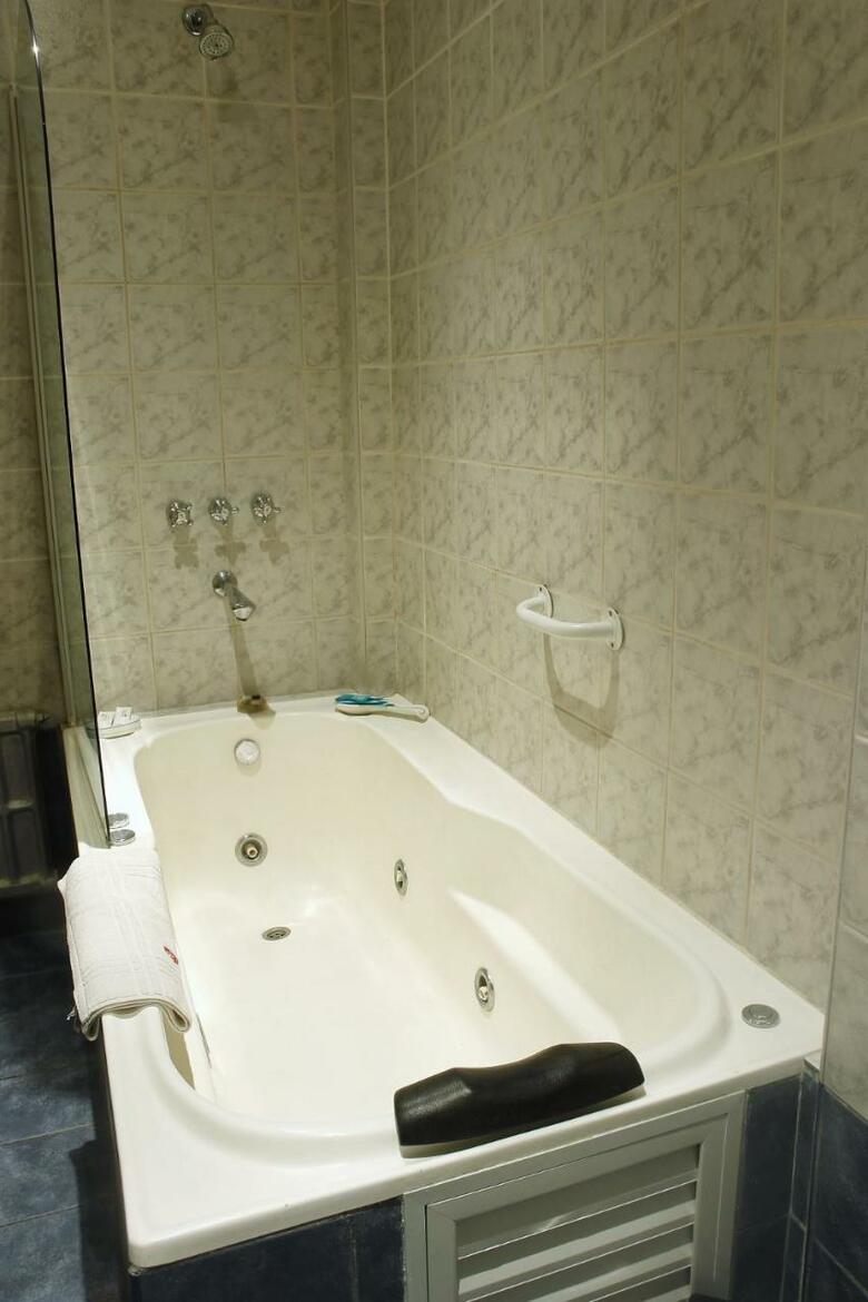 Hl Hotel
