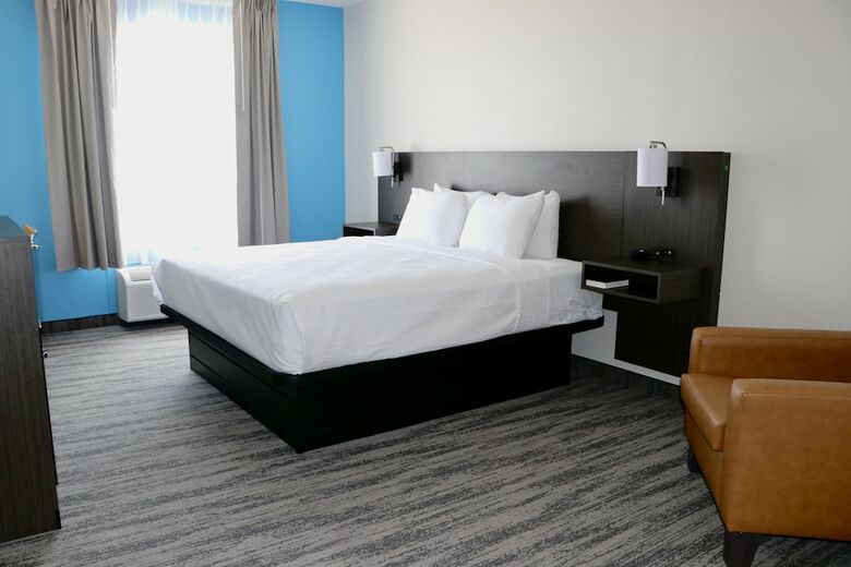 Hotel Quality Inn And Suites