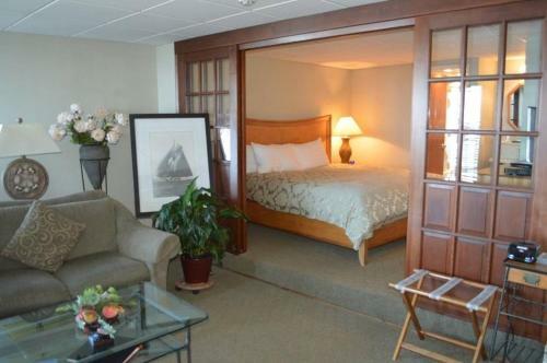 Posada Channel House