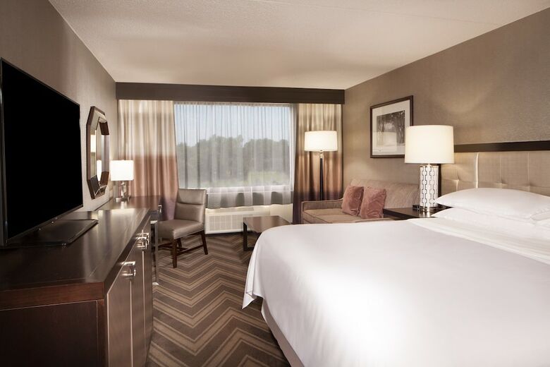 Sheraton Bucks County Hotel