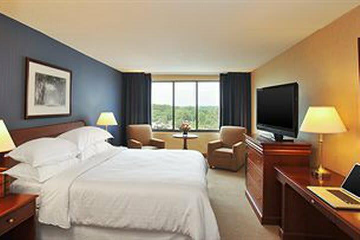 Sheraton Bucks County Hotel