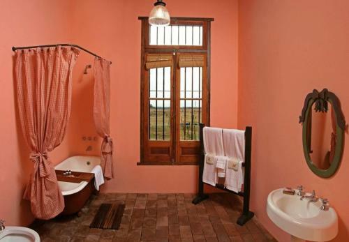 La Negrita Casa Hotel