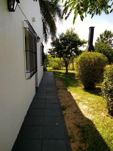 Aires Del Lago