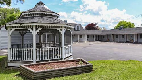 Motel Seneca Clipper Inn