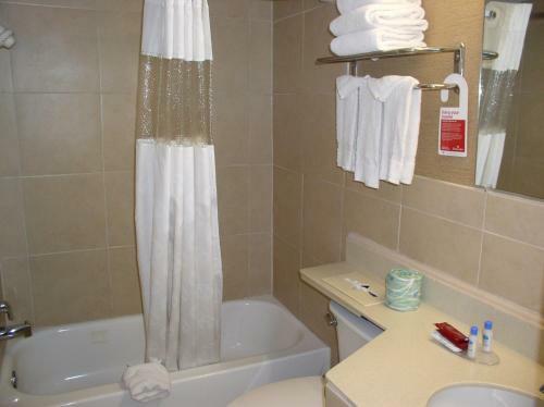 Hotel Ramada By Wyndham West Atlantic City