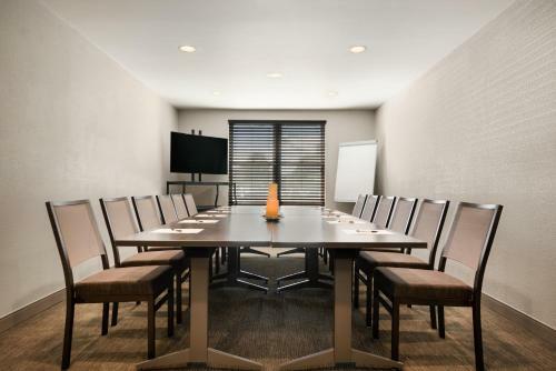 Hotel Country Inn & Suites Minneapolis West