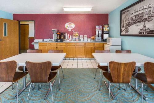 Motel Super 8 Bourbonnais