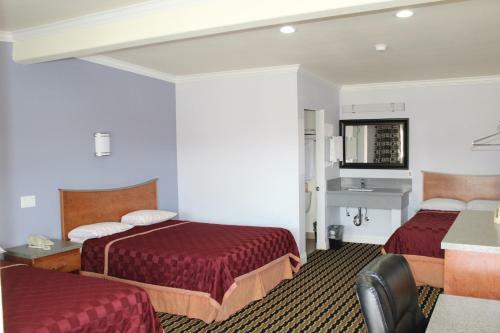Trails Motel