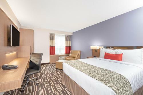 Hotel Microtel Inn & Suites By Wyndham Fort Mcmurray