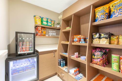 Hotel Microtel Inn & Suites By Wyndham Fort Mcmurray