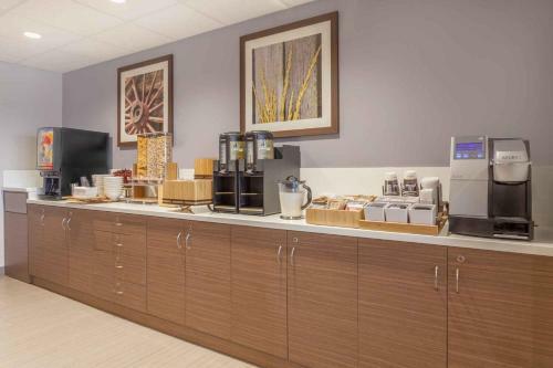 Hotel Microtel Inn & Suites By Wyndham Fort Mcmurray