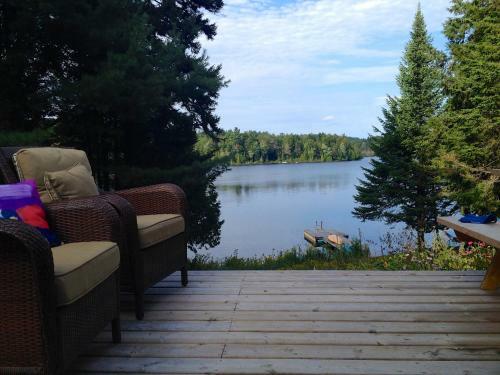 Lakeside Cottage