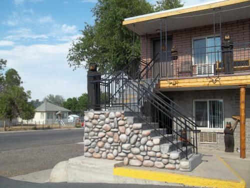 Motel Budget Host Elk Antler Inn