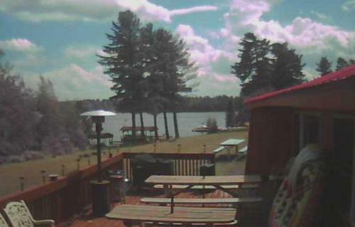 Hotel Hiawatha Lodge Inn