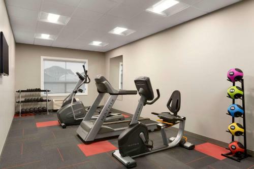 Hotel Days Inn & Suites By Wyndham Warman Legends Centre