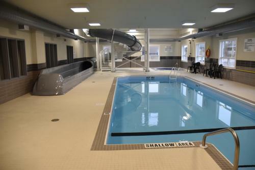 Hotel Days Inn & Suites By Wyndham Warman Legends Centre