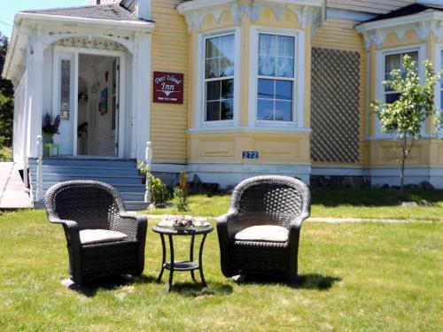 Posada Deer Island Inn