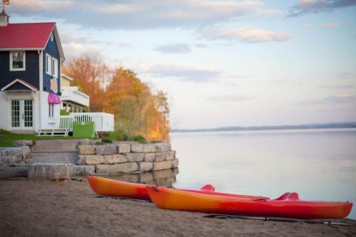 Bed & Breakfast Greystone On Golden Lake