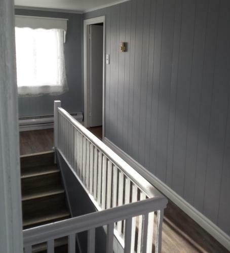 Mr. Hibb's Salt Box Cottage