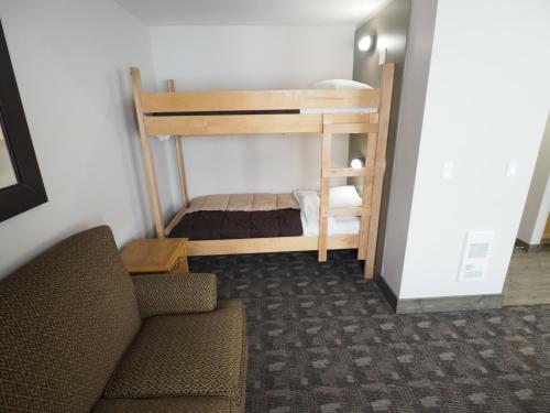 Apex Lodge - 8 Hotel Room