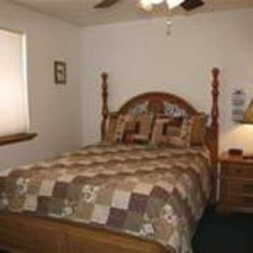 Motel The Snuggle Inn