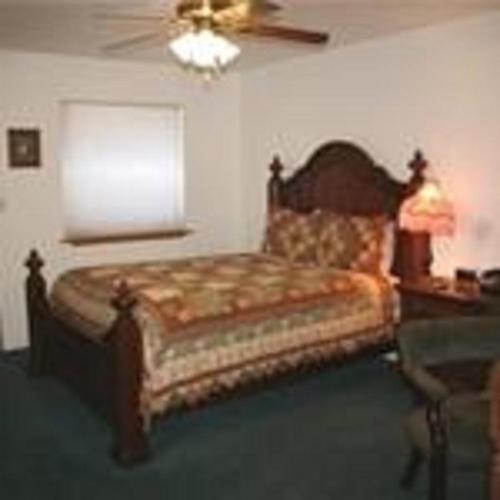 Motel The Snuggle Inn