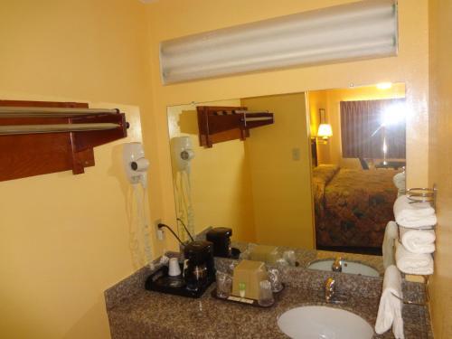 Hotel Antlers Inn