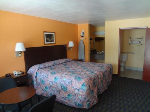 Hotel Antlers Inn