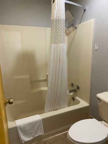 Motel Redbud Inn