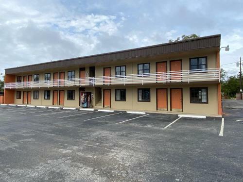 Motel Redbud Inn