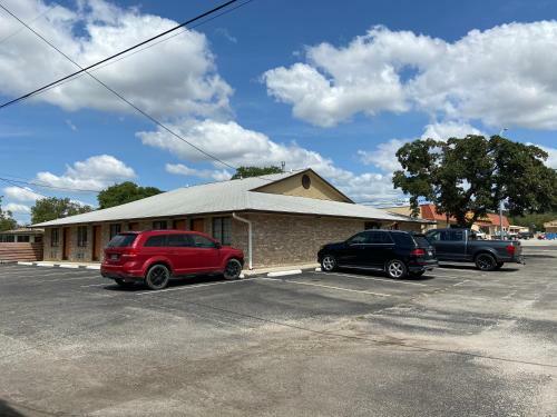Motel Redbud Inn