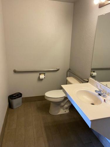 Motel Redbud Inn