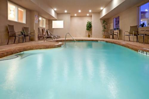 Holiday Inn Express Hotel & Suites Cedar Hill