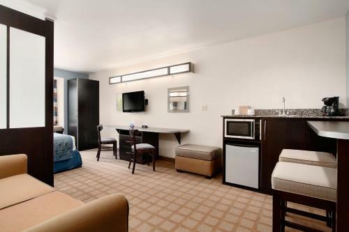 Hotel Microtel Inn & Suites By Wyndham Waynesburg