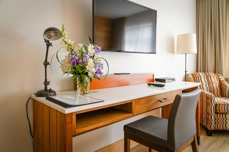 Hotel Sproat Lake Landing Resort