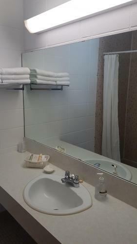 Pinawa Motel