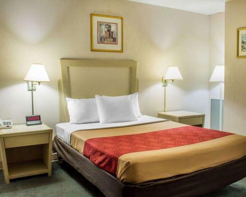 Hotel Econo Lodge Drums