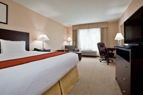 Holiday Inn Express Hotel & Suites Tipp City