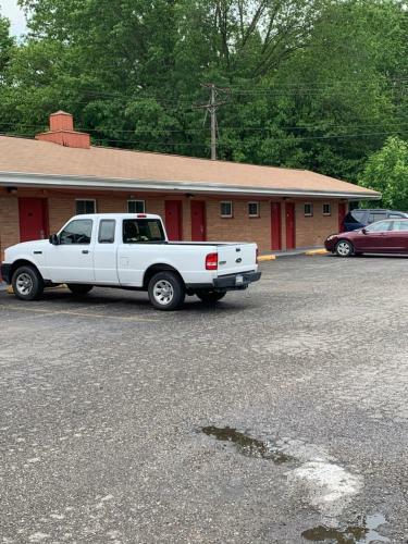 Motel Budget Lodge Newton Falls