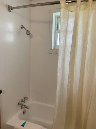 Motel Budget Lodge Newton Falls