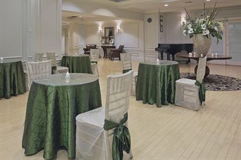 Radisson Hotel New Rochelle