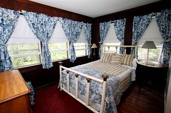 Bed & Breakfast Black Mountain Inn