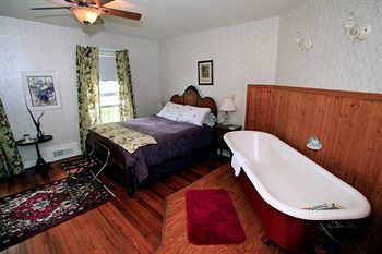 Bed & Breakfast Black Mountain Inn