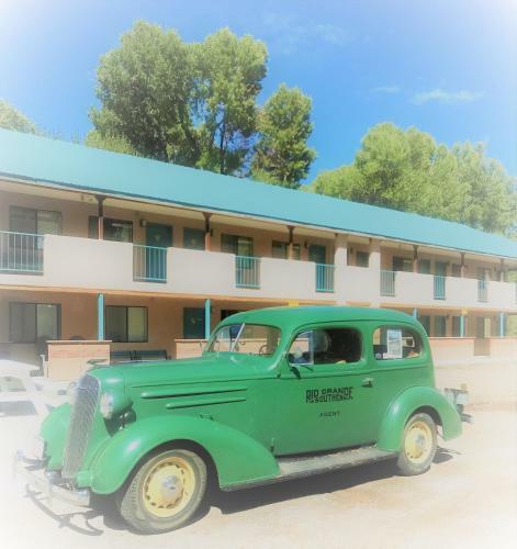 Motel El Meson Lodge