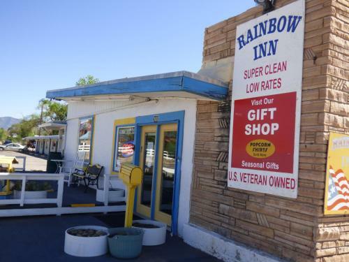 Posada Rainbow Inn