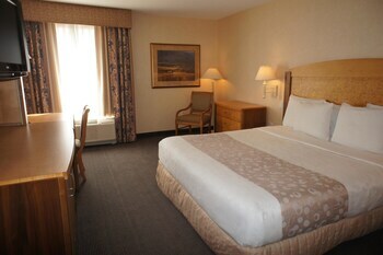 Hotel La Quinta Inn & Suites Islip Macarthur Airport