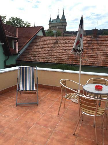 Hostal Penzi�n Pod Z�mkom