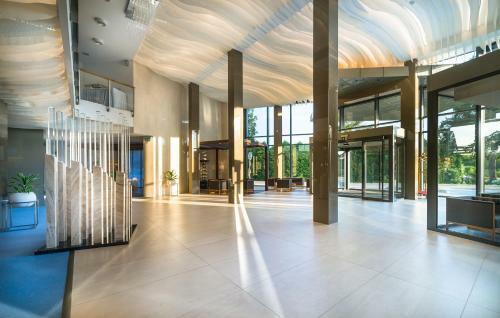 Hotel Galeria Thermal Be?e?ov�