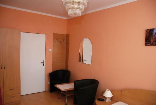 Hostal Penzion Rotunda